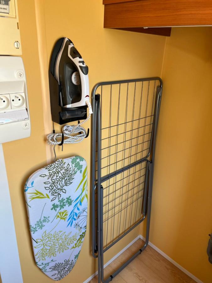 Joli Mobil-Home De Vacances, Ideal Pour Les Familles Rocbaron Ngoại thất bức ảnh