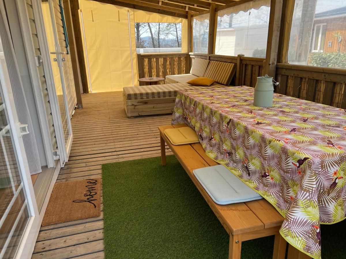 Joli Mobil-Home De Vacances, Ideal Pour Les Familles Rocbaron Ngoại thất bức ảnh